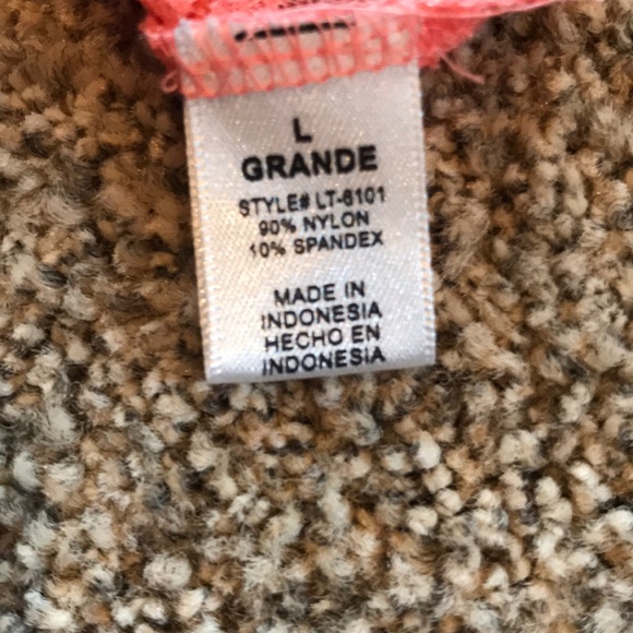 Pink lace see through short sleeve top - Picture 6 of 6